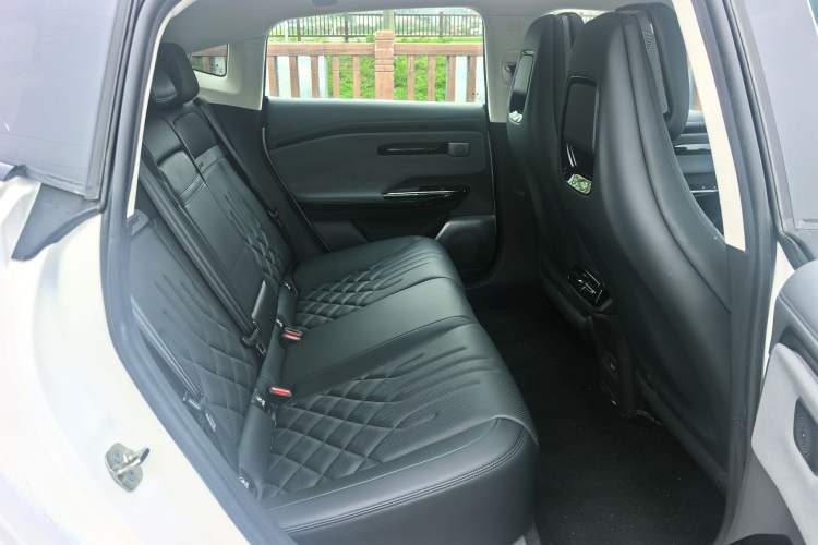 Used Hyptec GT 2025 710 Max Edition Interior 12