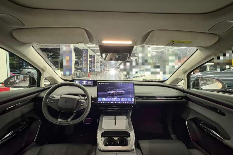 Used Hyptec GT 2025 710 Max Edition Interior 4
