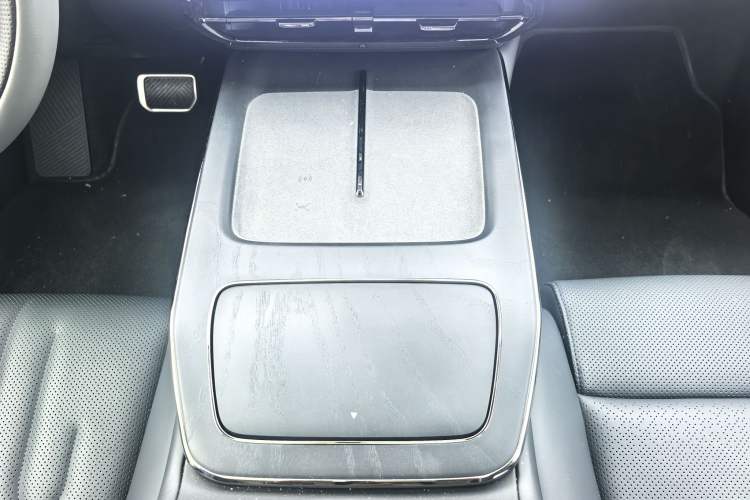 Used Hyptec GT 2025 710 Max Edition Interior 9
