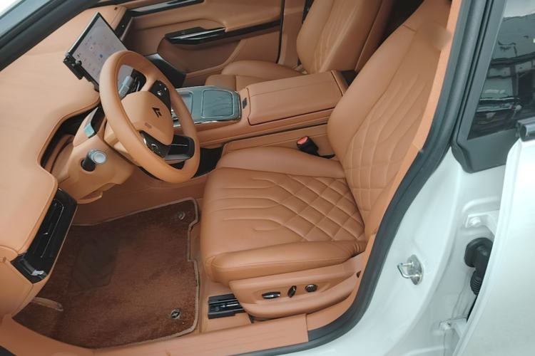 Used Hyptec GT 2025 710 Max Edition Left Front Seat