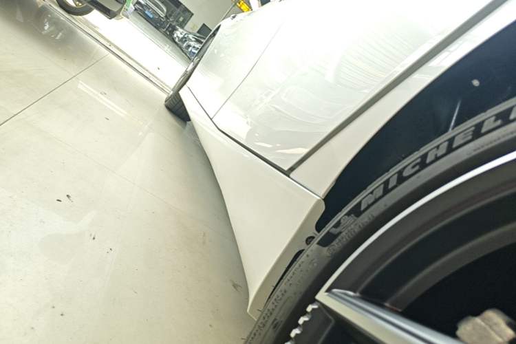 Used Hyptec GT 2025 710 Max Edition Left Side Sill