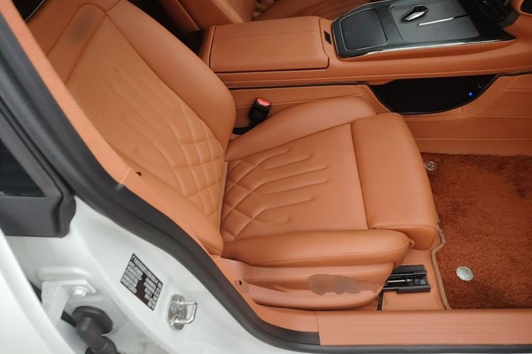 Used Hyptec GT 2025 710 Max Edition Right Front Seat