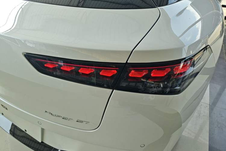 Used Hyptec GT 2025 710 Max Edition Right Rear Taillight
