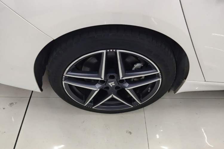 Used Hyptec GT 2025 Model 630 Lite Edition Right Rear Wheel Hub