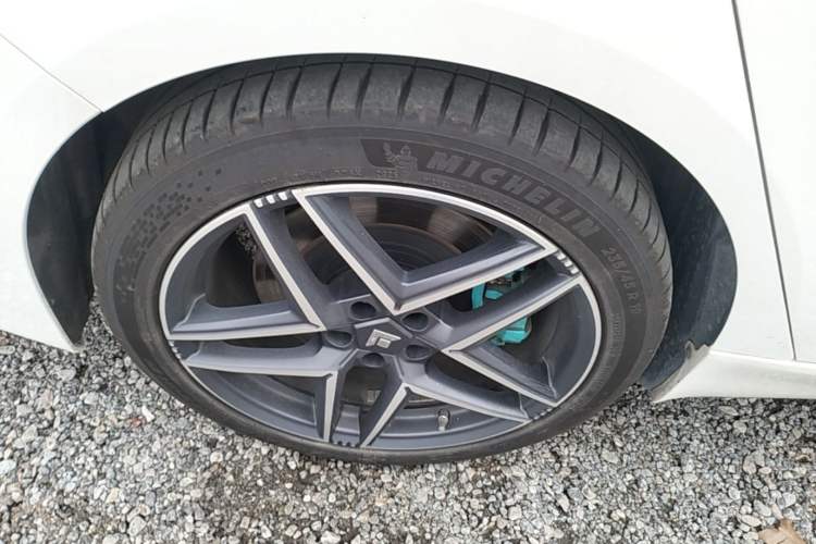 Used Hyptec GT 2025 710 Max Edition Right Rear Wheel Hub