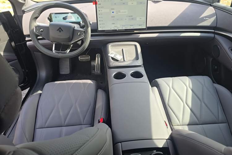 Used Hyptec Haval A800 2026 Model Smart Prestige Edition Center Console
