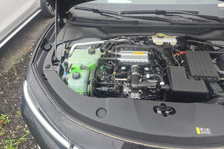 Used Hyptec Haval A800 2026 Model Smart Prestige Edition Engine Bay Right