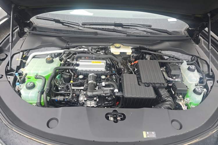 Used Hyptec Haval A800 2026 Model Smart Prestige Edition Engine Bay