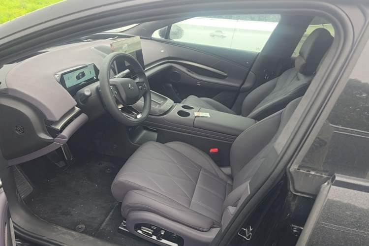 Used Hyptec Haval A800 2026 Model Smart Prestige Edition Left Front Seat