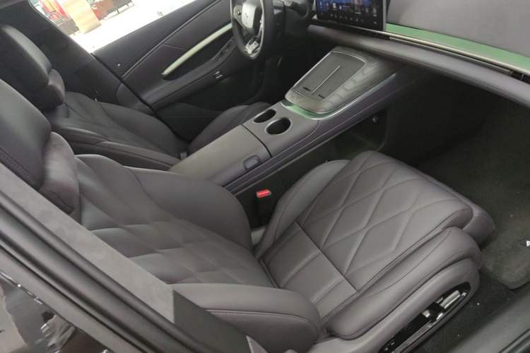 Used Hyptec Haval A800 2026 Model Smart Prestige Edition Right Front Seat