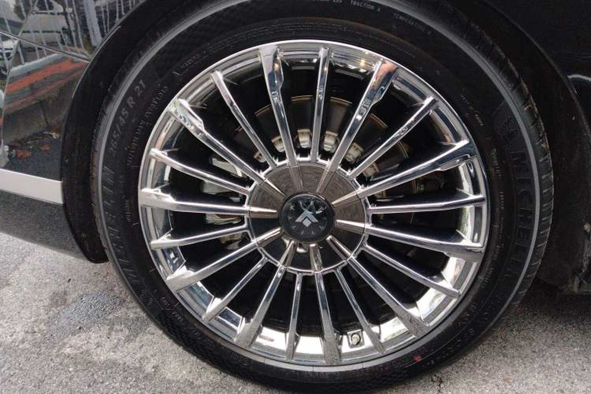 Used Hyptec HL 2025 700 Ultra Six-Seater All-Wheel-Drive LiDAR Version Right Rear Wheel Hub