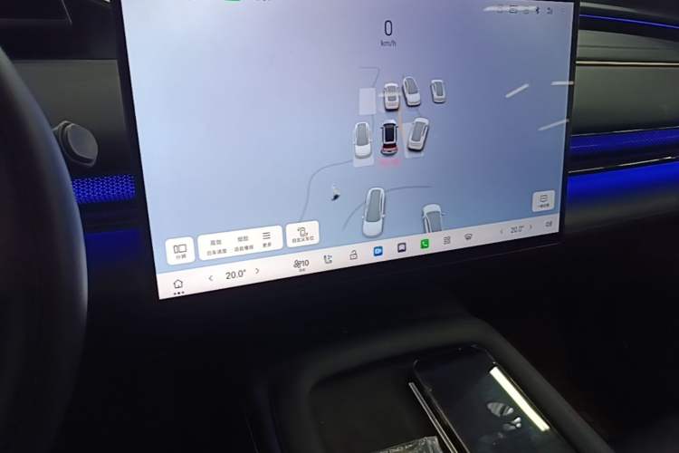 Used Hyptec HL 2025 700 Ultra Six-Seater All-Wheel-Drive LiDAR Version Audio And AC Panel