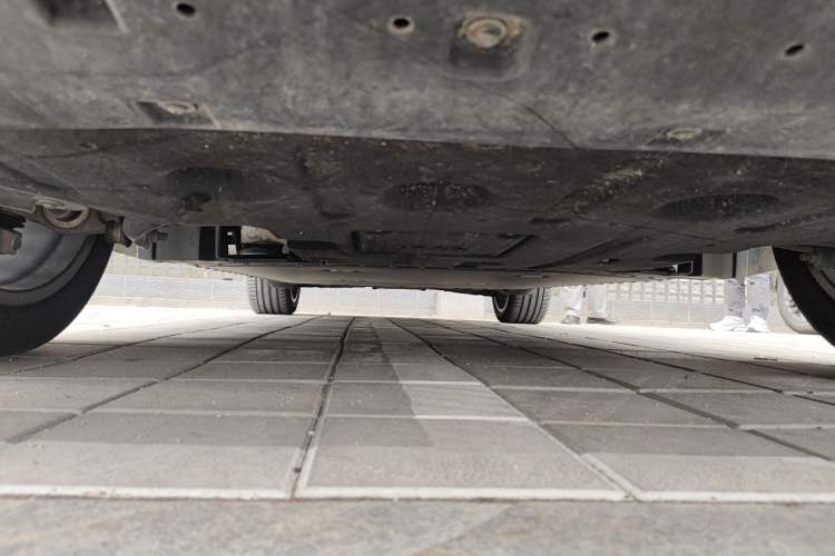 Used Hyptec HL 2025 700 Ultra Six-Seater All-Wheel-Drive LiDAR Version Chassis Front