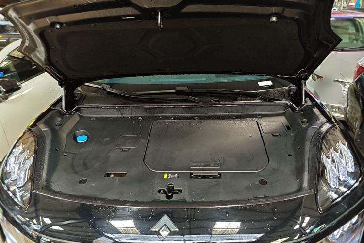 Used Hyptec HL 2025 700 Ultra Six-Seater All-Wheel-Drive LiDAR Version Engine Bay