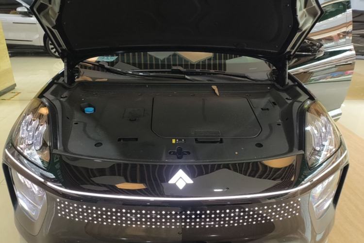 Used Hyptec HL 2025 700 Ultra Six-Seater All-Wheel-Drive LiDAR Version Engine Bay