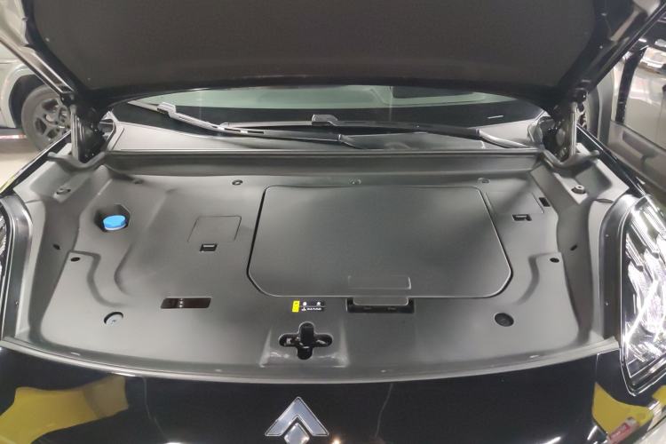 Used Hyptec HL 2025 700 Ultra Six-Seater All-Wheel-Drive LiDAR Version Engine Bay