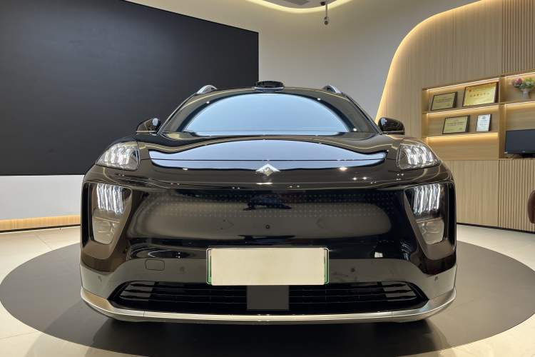 Used Hyptec HL 2025 700 Ultra Six-Seater All-Wheel-Drive LiDAR Version Exterior 2