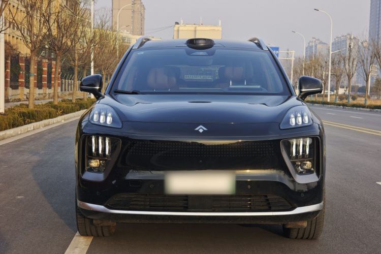 Used Hyptec HL 2025 700 Ultra Six-Seater All-Wheel-Drive LiDAR Version Exterior 2