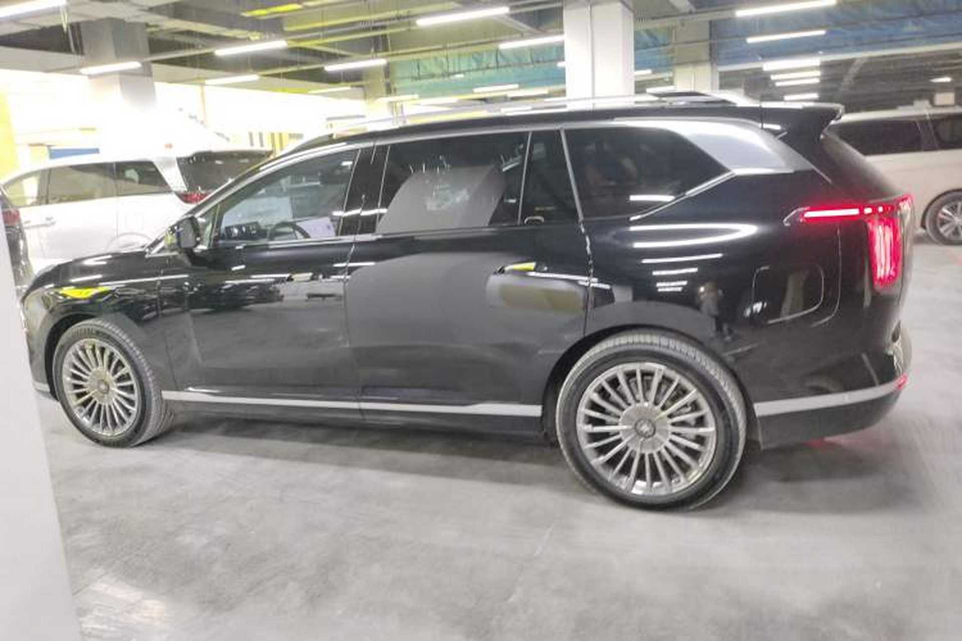 Used Hyptec HL 2025 700 Ultra Six-Seater All-Wheel-Drive LiDAR Version Exterior 3