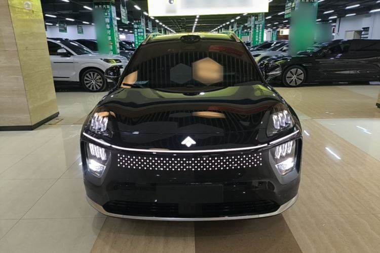 Used Hyptec HL 2025 700 Ultra Six-Seater All-Wheel-Drive LiDAR Version Front