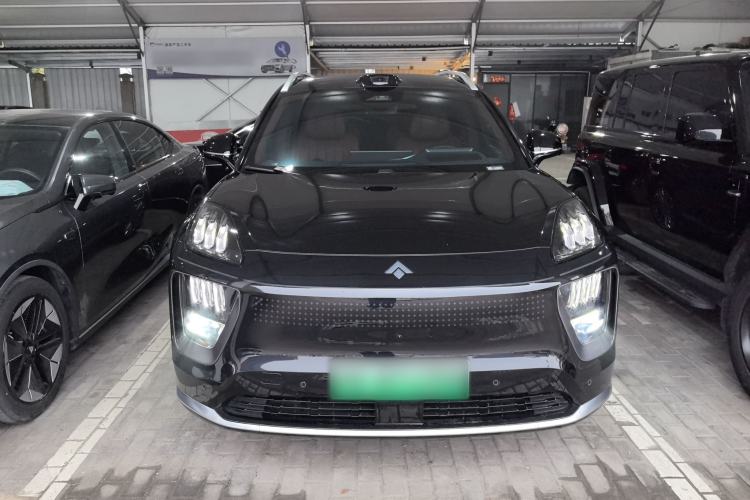 Used Hyptec HL 2025 700 Ultra Six-Seater All-Wheel-Drive LiDAR Version Front