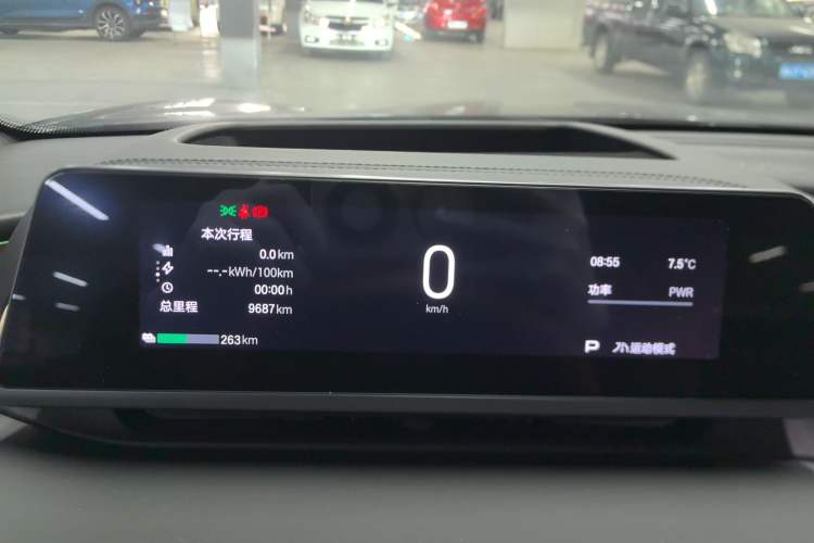 Used Hyptec HL 2025 700 Ultra Six-Seater All-Wheel-Drive LiDAR Version Instrument Cluster