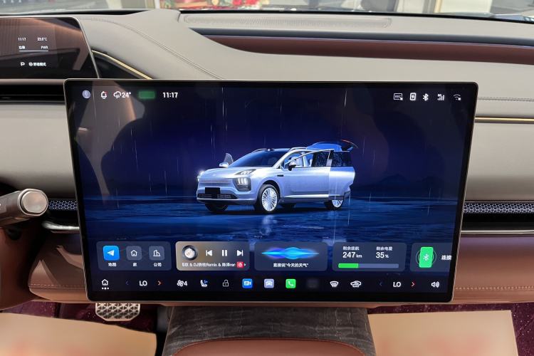 Used Hyptec HL 2025 700 Ultra Six-Seater All-Wheel-Drive LiDAR Version Interior 5