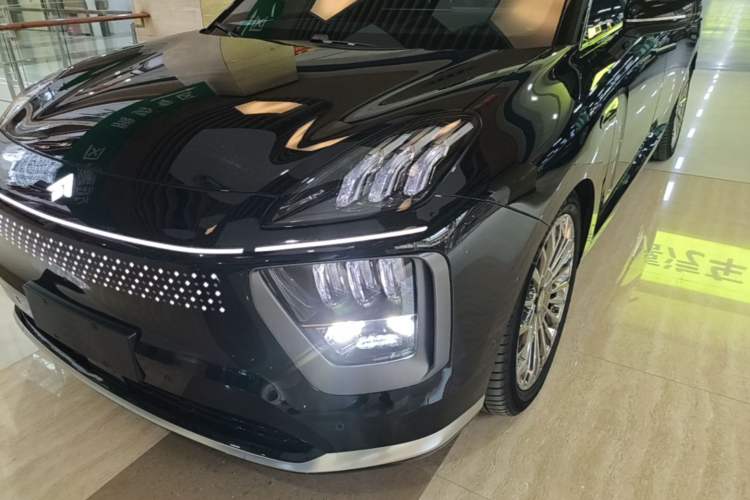 Used Hyptec HL 2025 700 Ultra Six-Seater All-Wheel-Drive LiDAR Version Left Front Headlight