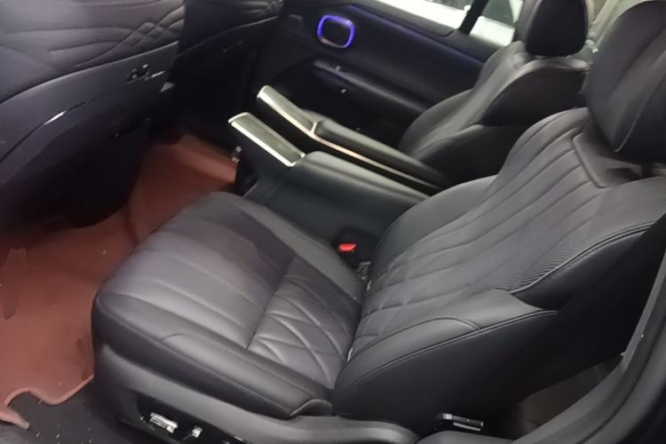 Used Hyptec HL 2025 700 Ultra Six-Seater All-Wheel-Drive LiDAR Version Left Rear Seat
