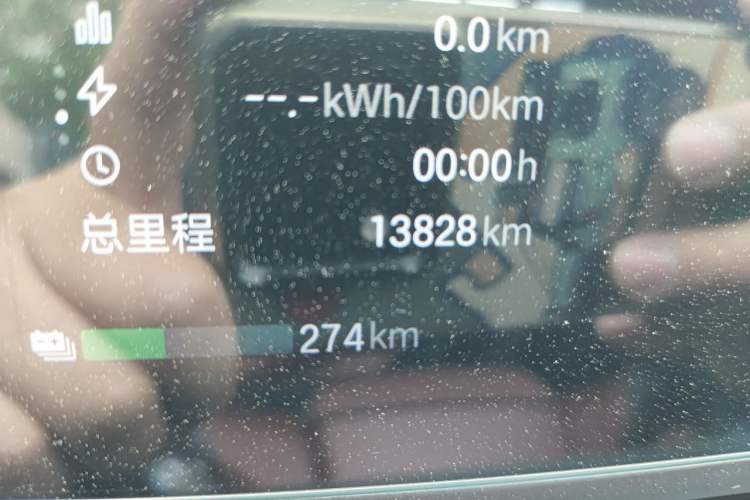 Used Hyptec HL 2025 700 Ultra Six-Seater All-Wheel-Drive LiDAR Version Odometer Close Up