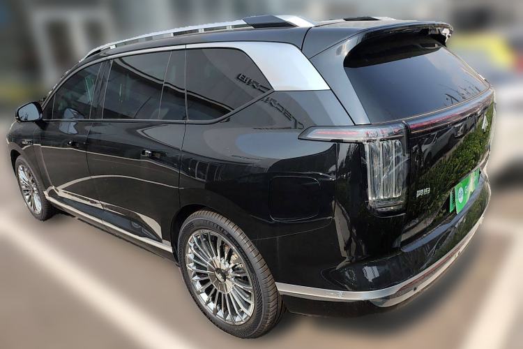 Used Hyptec HL 2025 700 Ultra Six-Seater All-Wheel-Drive LiDAR Version Rear Left 45 Deg