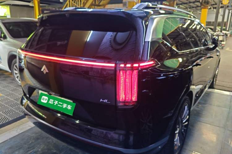 Used Hyptec HL 2025 700 Ultra Six-Seater All-Wheel-Drive LiDAR Version Rear Right 45 Deg