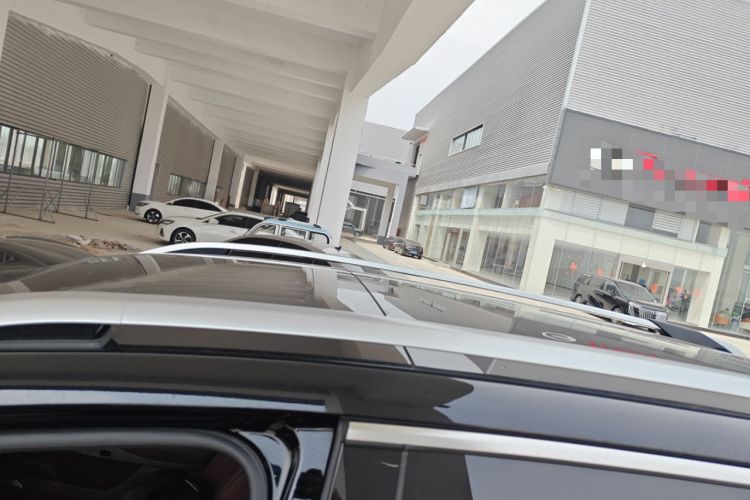 Used Hyptec HL 2025 700 Ultra Six-Seater All-Wheel-Drive LiDAR Version Roof