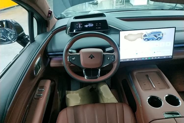 Used Hyptec HL 2025 700 Ultra Six-Seater All-Wheel-Drive LiDAR Version Steering Wheel