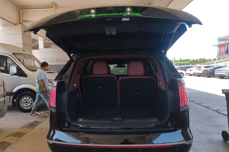 Used Hyptec HL 2025 700 Ultra Six-Seater All-Wheel-Drive LiDAR Version Trunk