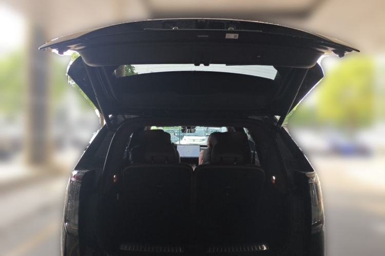 Used Hyptec HL 2025 700 Ultra Six-Seater All-Wheel-Drive LiDAR Version Trunk