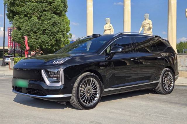 Used Hyptec HL 2025 700 Ultra Six-Seater All-Wheel-Drive LiDAR Version
