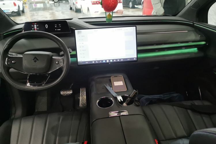 Used Hyptec HL 2025 700 Ultra Six-Seater All-Wheel-Drive LiDAR Version Center Console