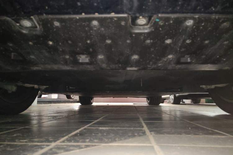 Used Hyptec HL 2025 700 Ultra Six-Seater All-Wheel-Drive LiDAR Version Chassis Front