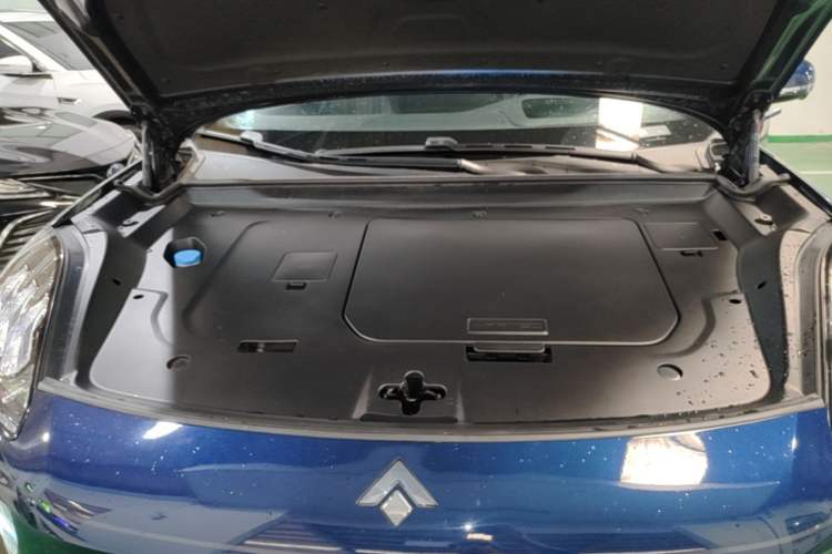 Used Hyptec HL 2025 700 Ultra Six-Seater All-Wheel-Drive LiDAR Version Engine Bay