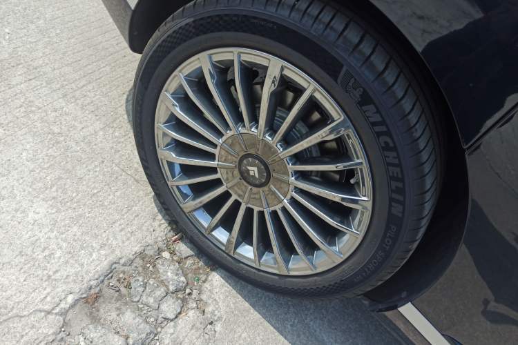 Used Hyptec HL 2025 Model Revised 350 Max Six-Seater LiDAR Edition Exterior 5