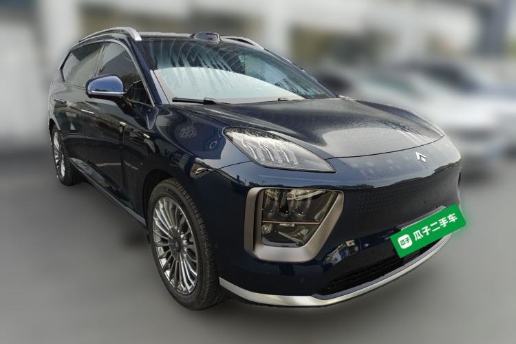 Used Hyptec HL 2025 700 Ultra Six-Seater All-Wheel-Drive LiDAR Version Front Right 45 Deg