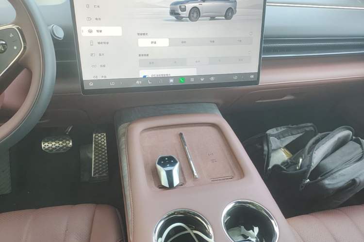 Used Hyptec HL 2025 Model 350 Pro Six-Seater LiDAR Edition Gear Lever