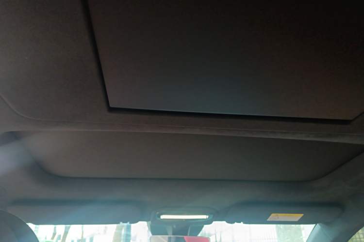 Used Hyptec HL 2025 700 Ultra Six-Seater All-Wheel-Drive LiDAR Version Headliner