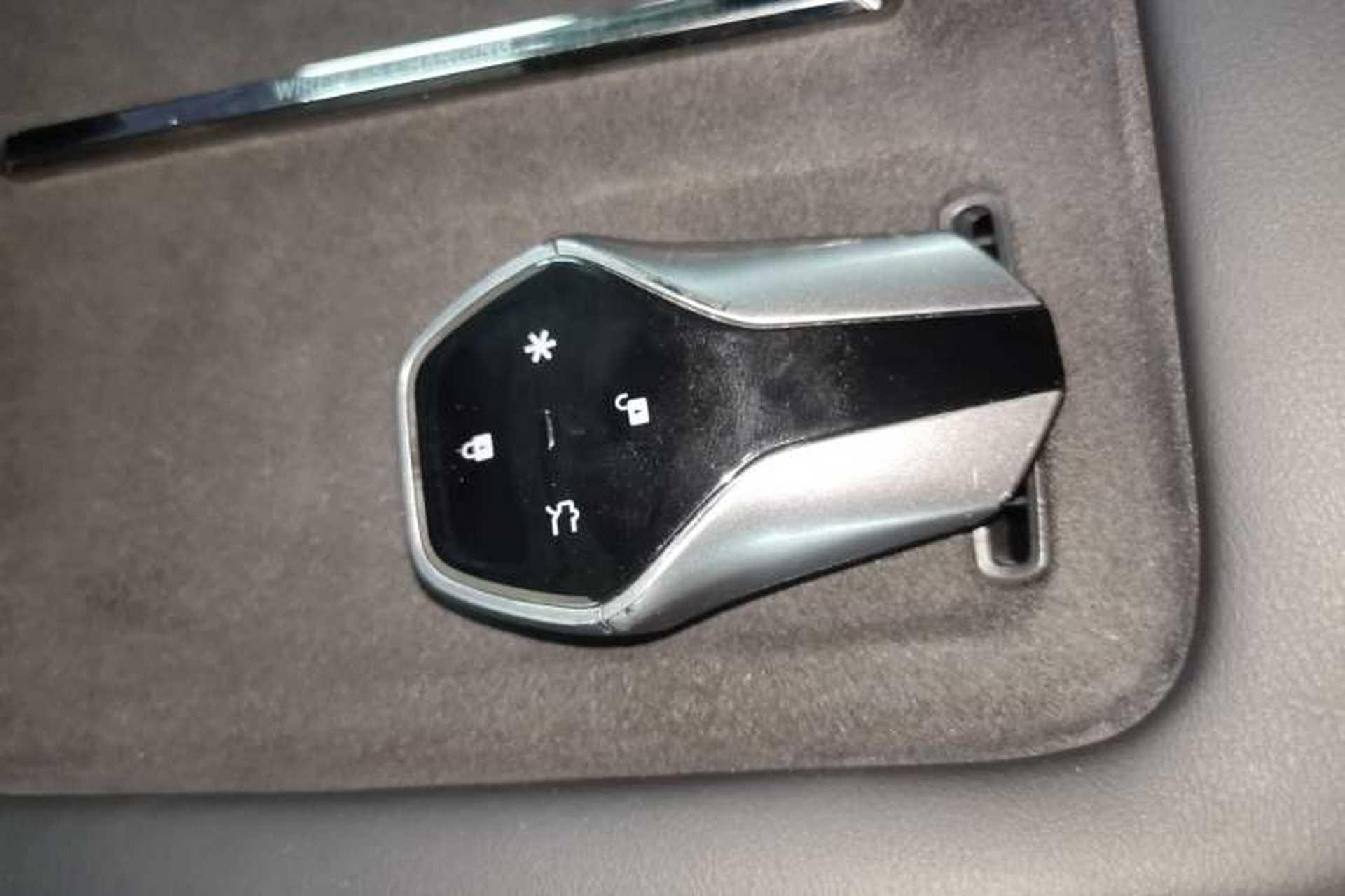 Used Hyptec HL 2025 700 Ultra Six-Seater All-Wheel-Drive LiDAR Version Interior 1