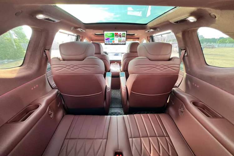 Used Hyptec HL 2025 Model Revised 350 Max Six-Seater LiDAR Edition Interior 11
