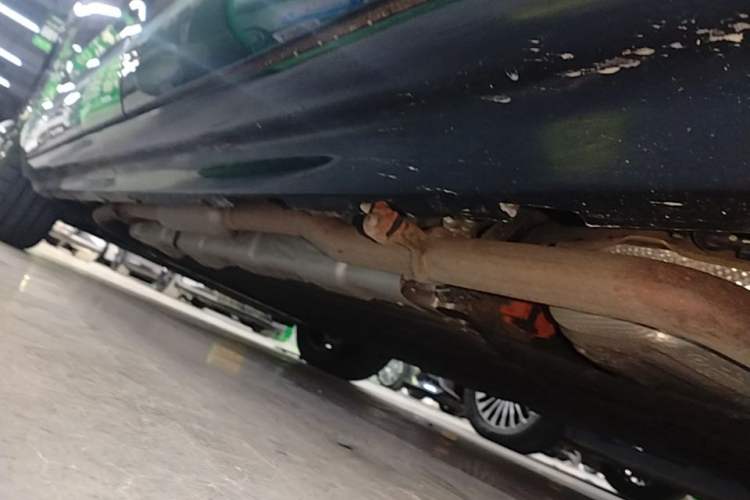 Used Hyptec HL 2025 Model 350 Pro Six-Seater LiDAR Edition Left Side Sill
