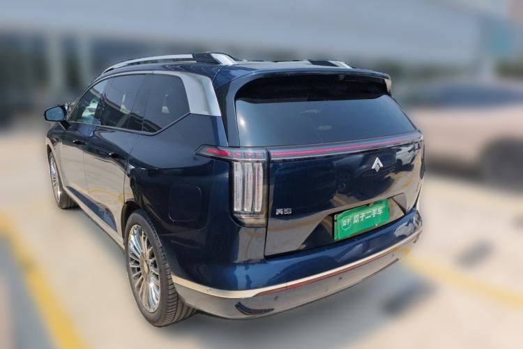 Used Hyptec HL 2025 700 Ultra Six-Seater All-Wheel-Drive LiDAR Version Rear Left 45 Deg