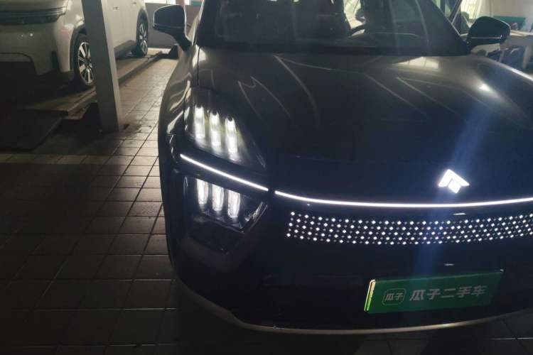 Used Hyptec HL 2025 700 Ultra Six-Seater All-Wheel-Drive LiDAR Version Right Front Headlight