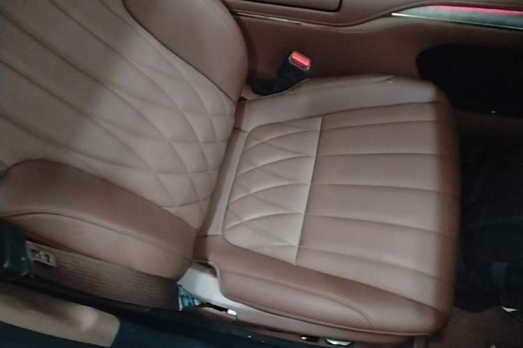 Used Hyptec HL 2025 Model 350 Pro Six-Seater LiDAR Edition Right Front Seat